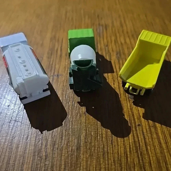 Set Of 3 Yatming Utility  Trucks - Picture 3 of 14